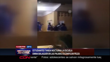 Estudiantes De La Tanda Nocturna De La Escuela Emma Balaguer En Las Palmas Escenifican Pelea