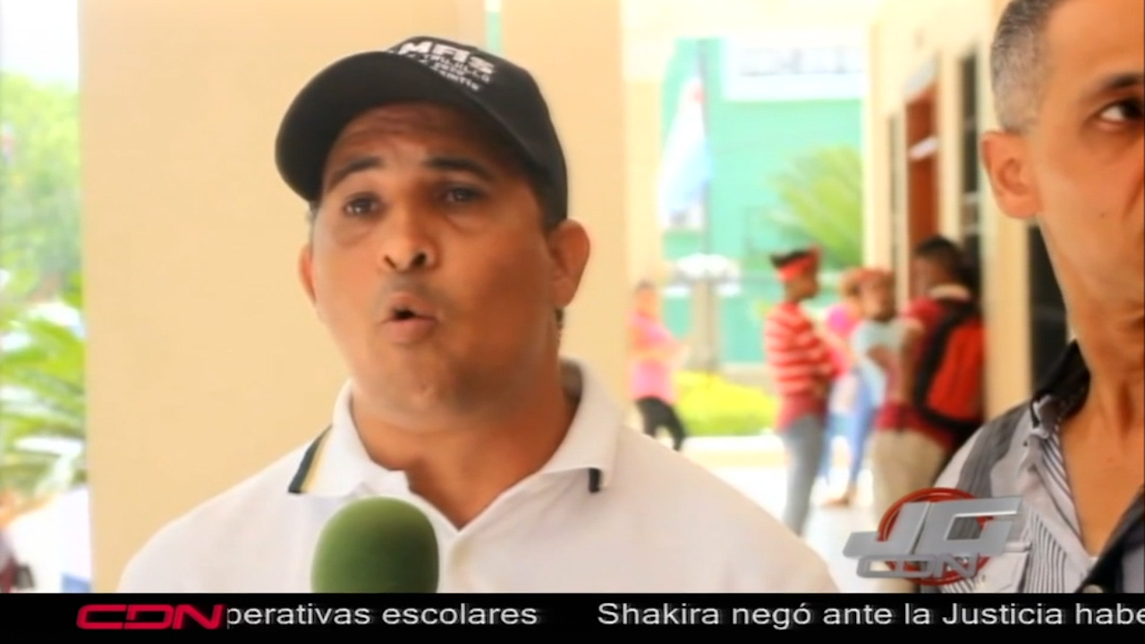 Joven Que Enfrentó Alcaldesa De Salcedo Denuncia Le Lanzaron Droga En Su Casa