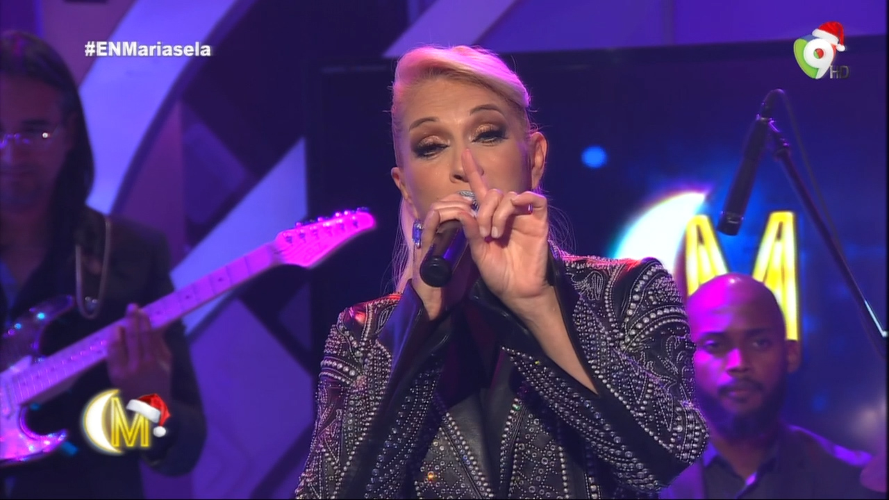 Disfrutando De La Grandiosa Voz De Yuri En Esta Noche Mariasela