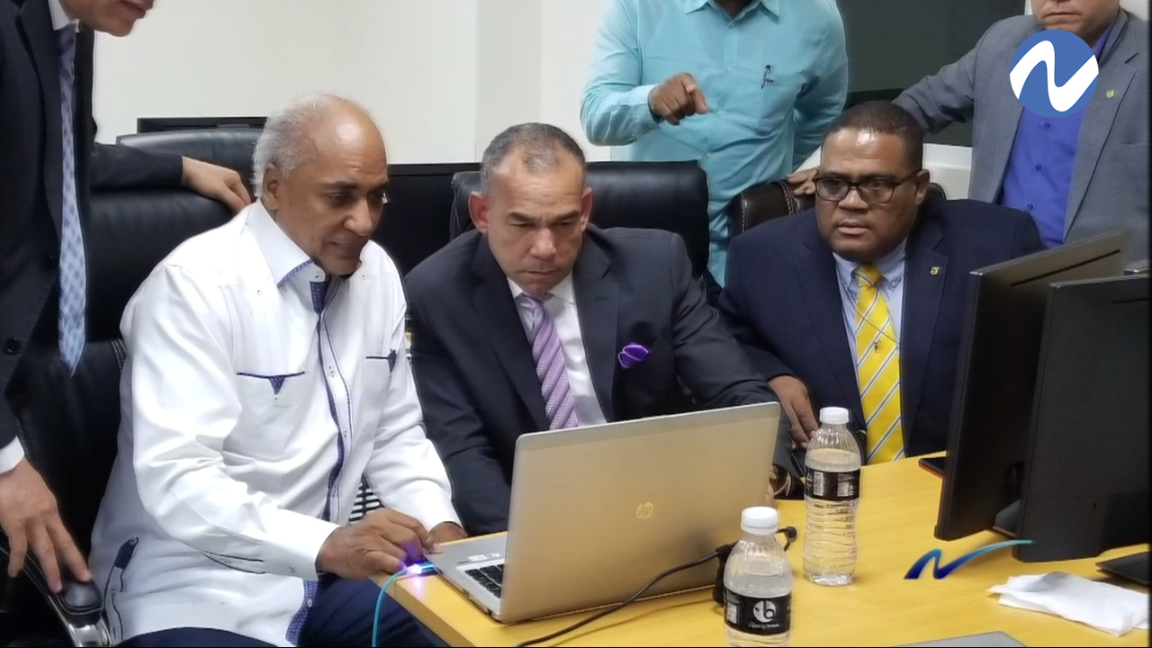 Foto-crónica: La Fiscal De Villa Vázquez, Gonzalo Con Los Síndicos, Somos Pueblo, El TSE Y La Comisión Electoral Del PLD