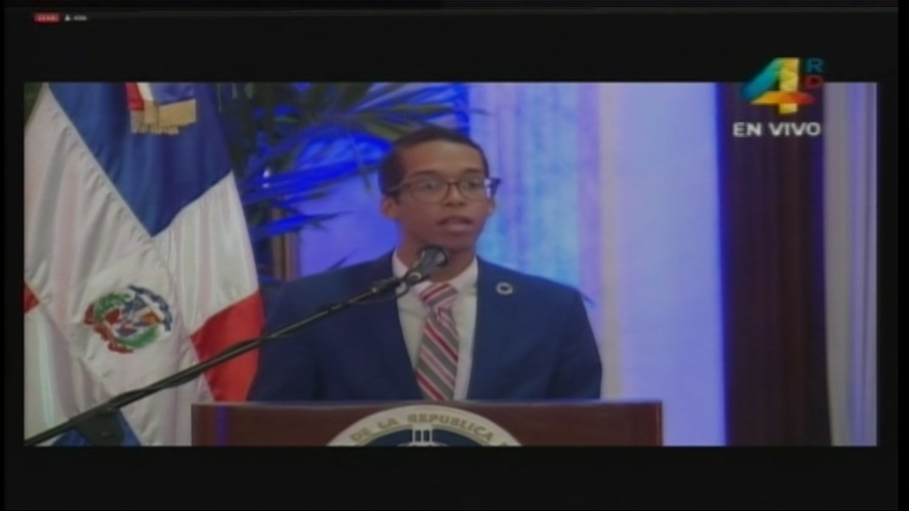 Con Estas Palabras Terminó El Acto Que Premió A Más De 500 Jóvenes Egresados En Ciencias Y Desarrollo De Tecnología