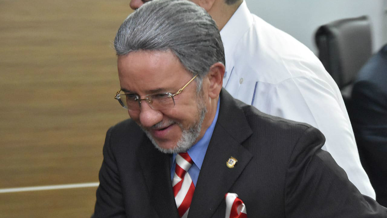 Seguridad Saca A Amable Aristy Castro De Actividad Política Para Protegerlo De Una Trifurca