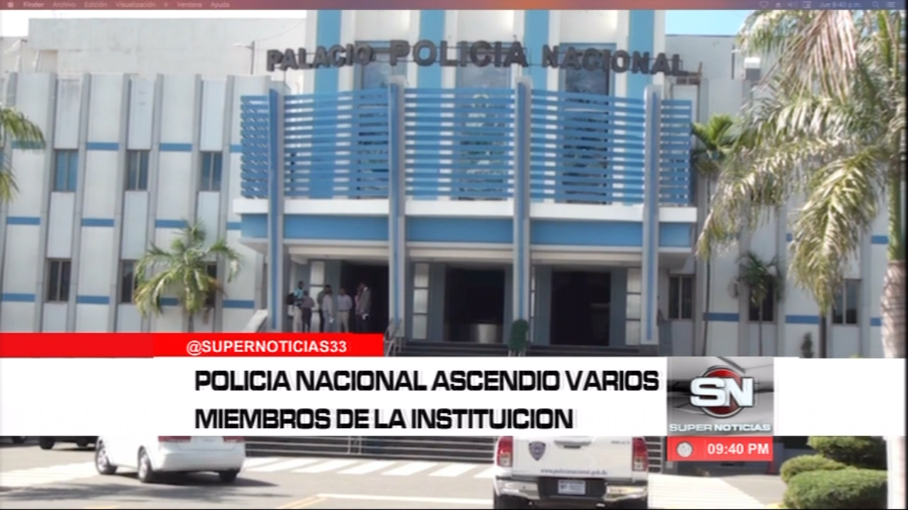 Presidente Medina Ascendió A Varios Miembros De La Policía Nacional