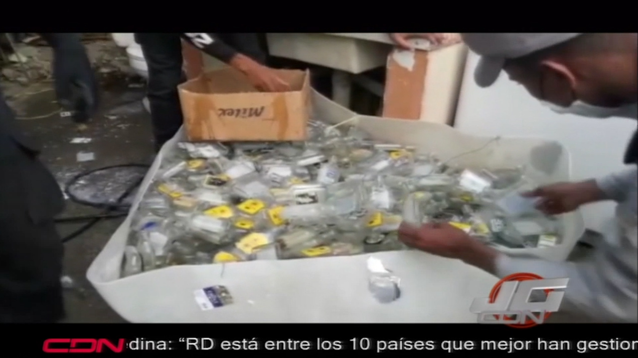 Allanamiento De Una Casa Cientos De Botella Que Presuntamente Podría Ser Utilizada Para Alcohol Adulterado