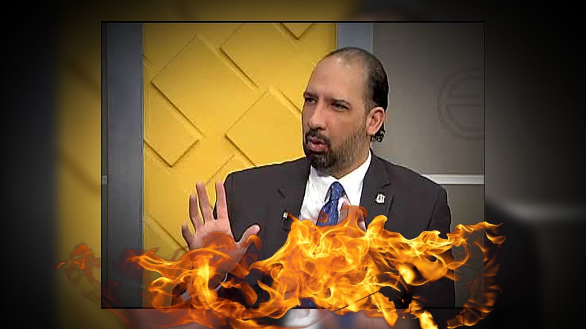 Henry Merán Le Manda Fuego Al PLD Y Al Penco