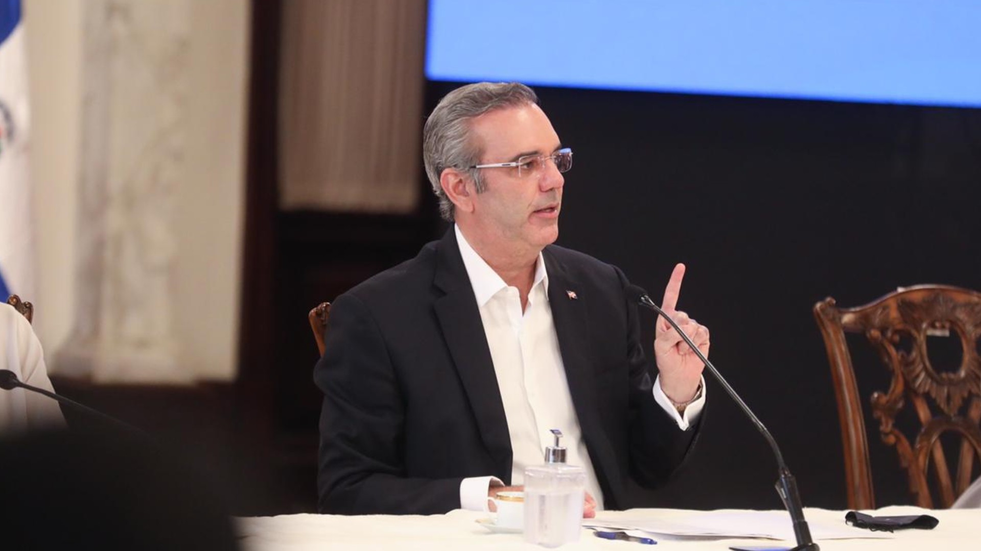 Detalles Sobre El Aumento De Programas De Asistencia Social