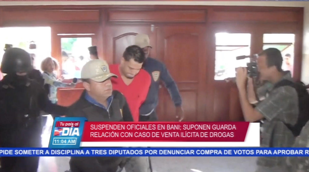 Suspenden Oficiales En Baní; Suponen Guarda Relación Con Caso De Venta Ilícita De Drogas – Tu Pais Al Dia