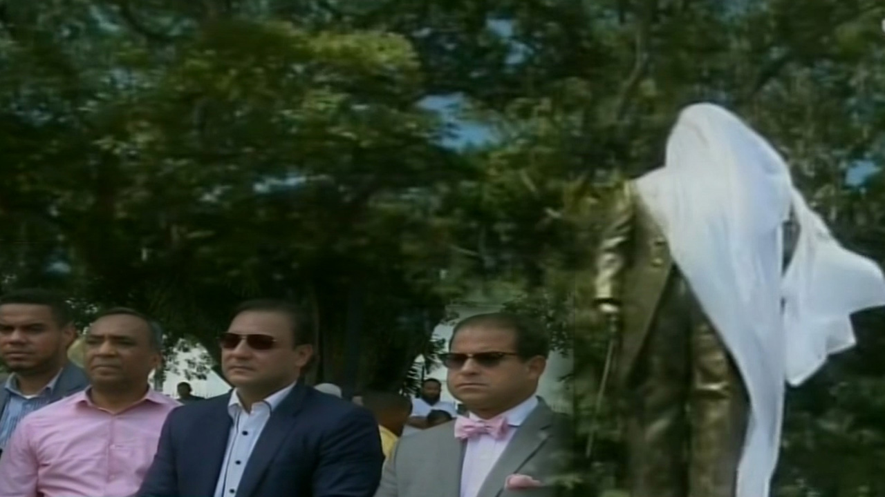 Esta Fue La Estatua Que Abel Martínez Develó En Honor A Juan Pablo Duarte, En El Parque Duarte De Santiago