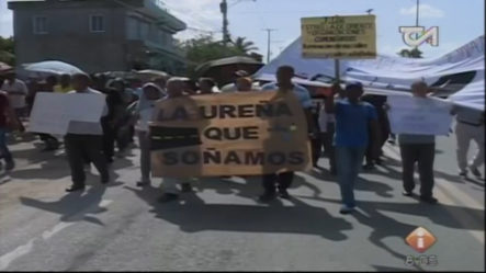 Dirigentes Comunitarios De 11 Sectores  Ubicados En La Cercanía Del KM.19 De La Autopista Las Americas Se Movilizaron Contra La Delincuencia