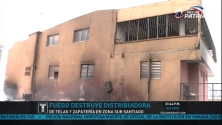 Fuego Destruye Distribuidora De Telas Y Zapatería En Zona Sur De Santiago