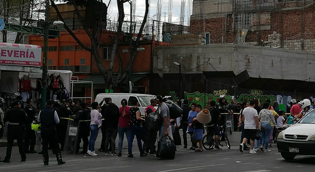 Balacera En Salón De Juegos Deja 9 Muertos, 5 Menores