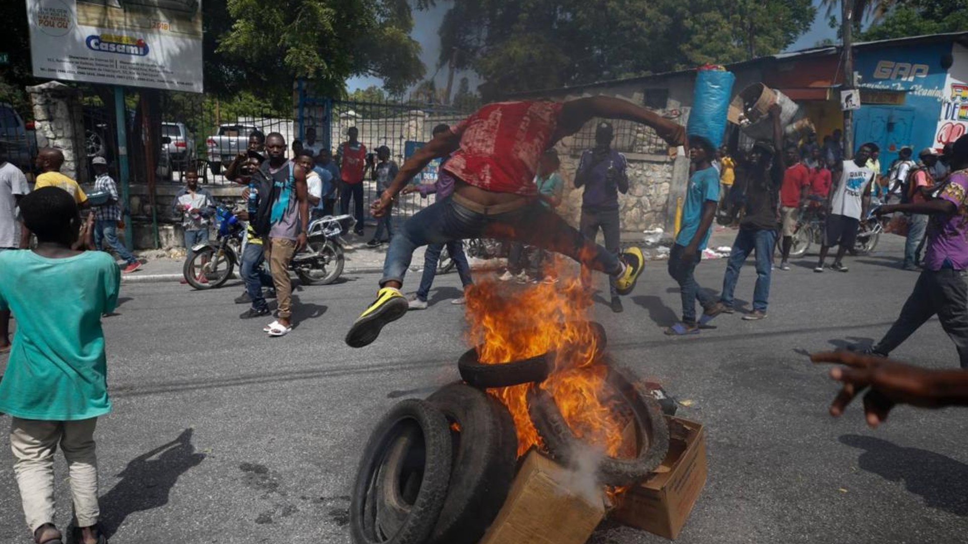 Todo Lo Que Pasa El Periodista Dominicano INCREÍBLE!