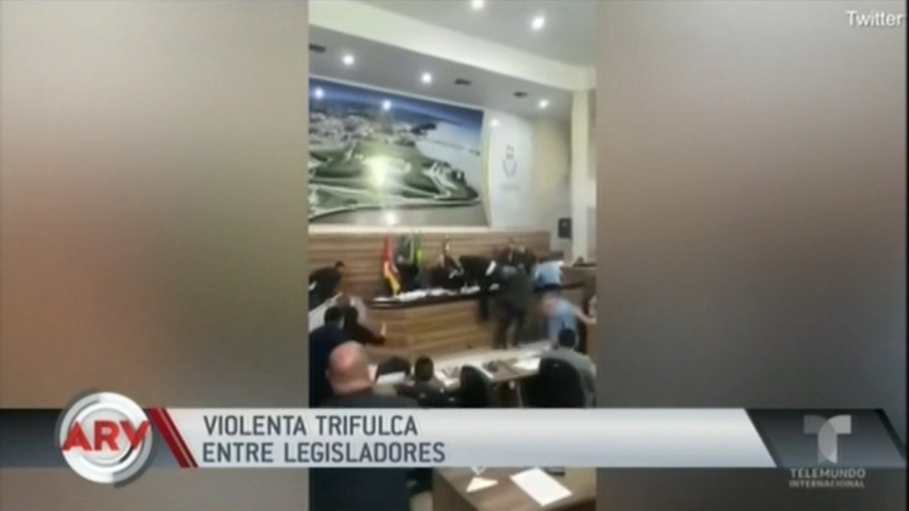 Violenta Trifulca Entre Legisladores