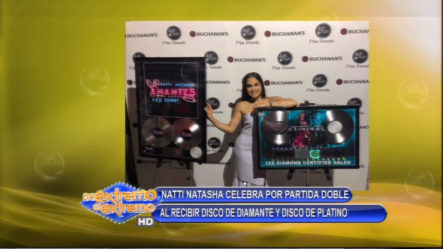 Natti Natasha Celebra Por Partida Doble Al Recibir Disco De Diamante Y Disco De Platino