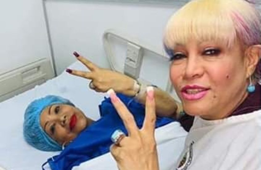 Permanece En Cuidados Intensivos La Cantante Vickiana