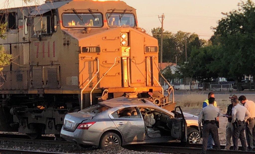Video Capta Impactante Choque Entre Carro Y Un Tren