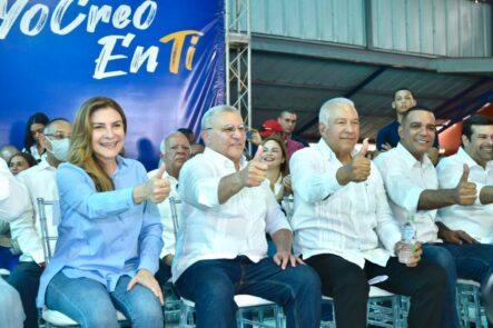 Tras Salida Del PLD, Alcalde De Moca Se Juramenta En El PRM