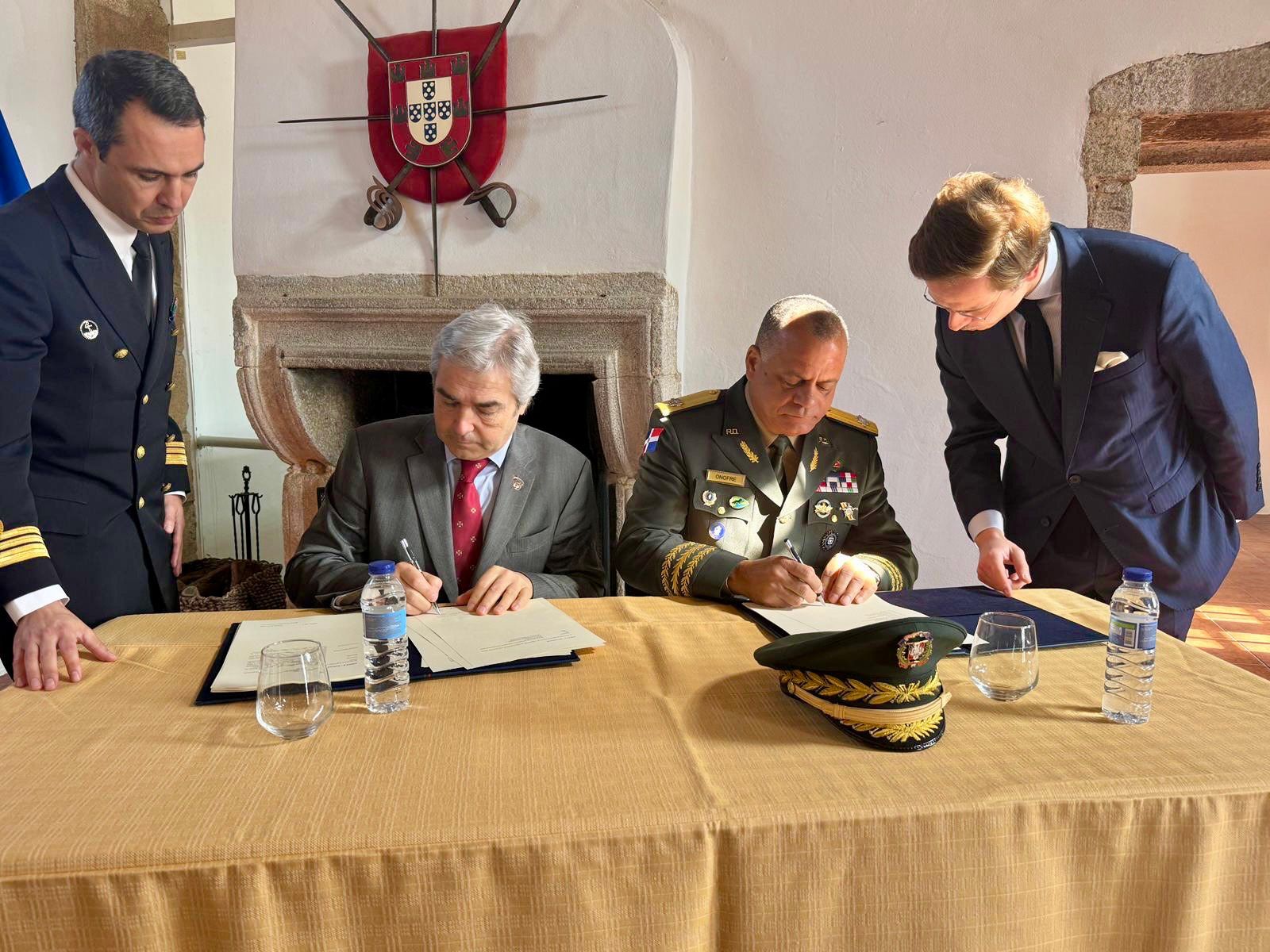 Patrulleros Tejo: RD Y Portugal Firman Contrato Naval