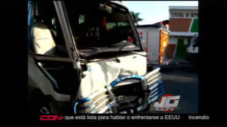 4 Personas Resultan Heridos En Accidente En La Avenida Principal De Navarrete.