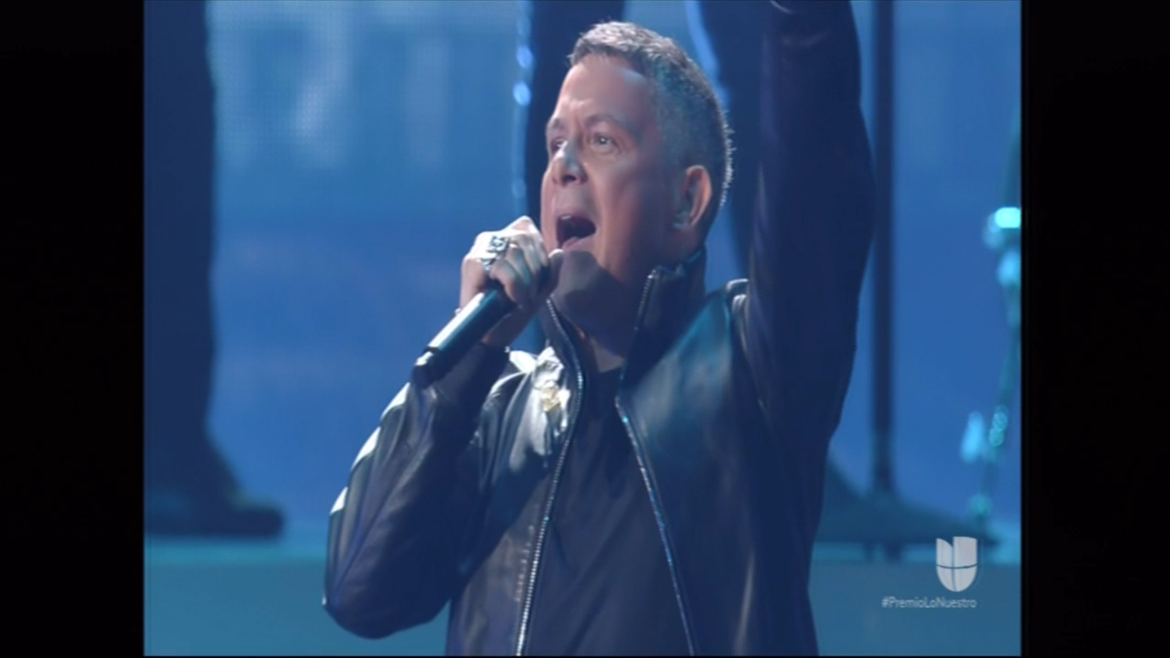 Presentación De Alejandro Sanz En Premio Lo Nuestro 2019