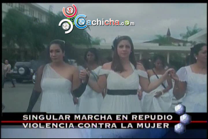 Anabell Alberto Vestida De Novia Por Una Buena Causa: La Marcha De Las Novias #Video