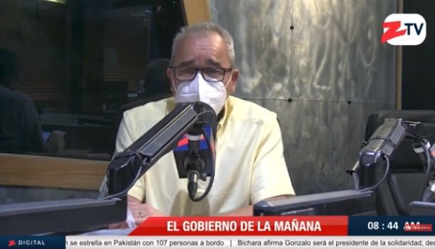 ¡Fuego! Comunicador Se Come Con Yuca A Sergia Elena, Candidata A Vice De Leonel