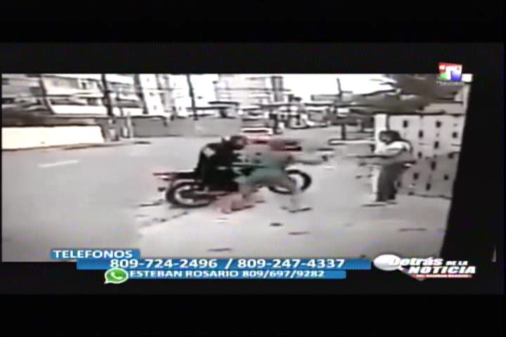 Captado En Video Mujer Atracando En Un Motor En La Capital #Video