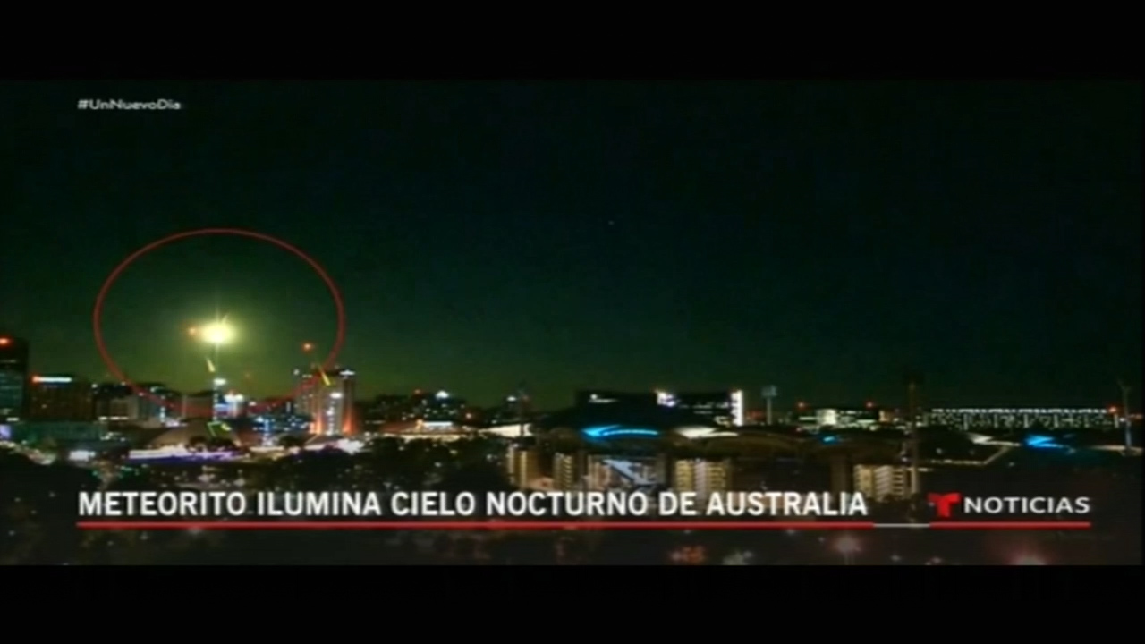 Captado En Cámara El Momento En Que Meteorito Ilumina El Cielo Nocturno De Australia