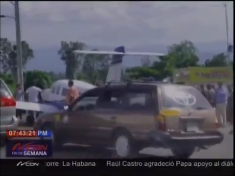 Aeronave Aterriza De Emergencia En Autopista Duarte #Video