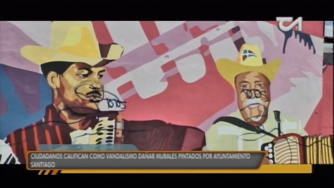 Ciudadanos Califican Como “vandalismo” El Daño A Lo Murales Pintados Por El Ayuntamiento De Santiago