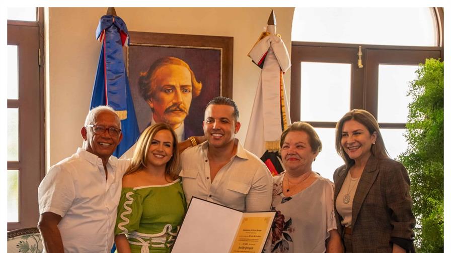 El Blachy Es Declarado Munícipe Distinguido