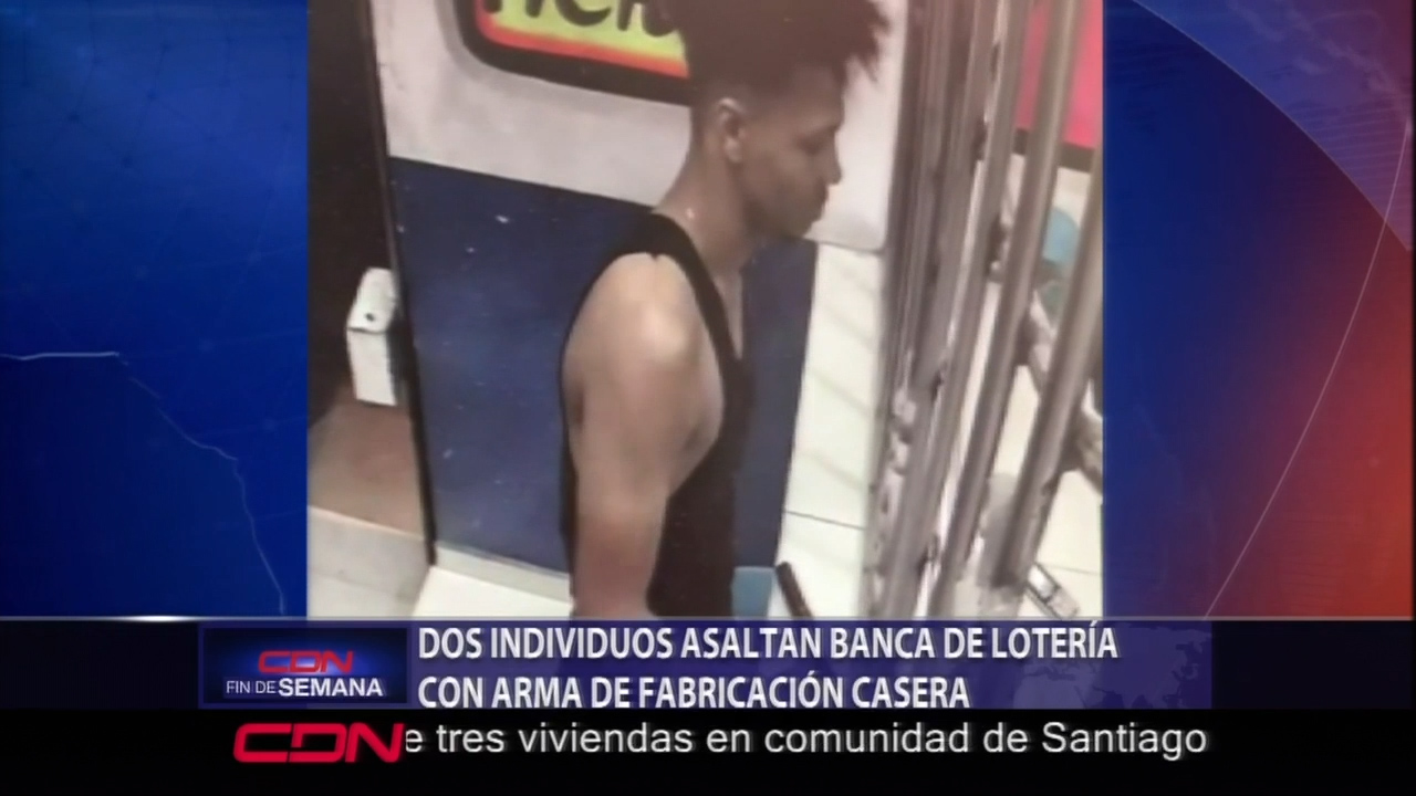 Captado En Cámara Dos Individuos Asaltan Una Banca Cargando Con Todo El Efectivo En Haina