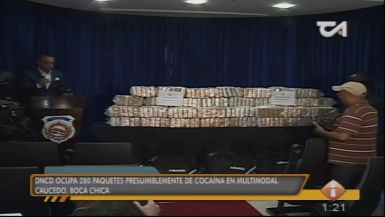 La DNCD Ocupó 280 Paquetes Presumiblemente De Cocaína En Multimodal Caucedo En Boca Chica