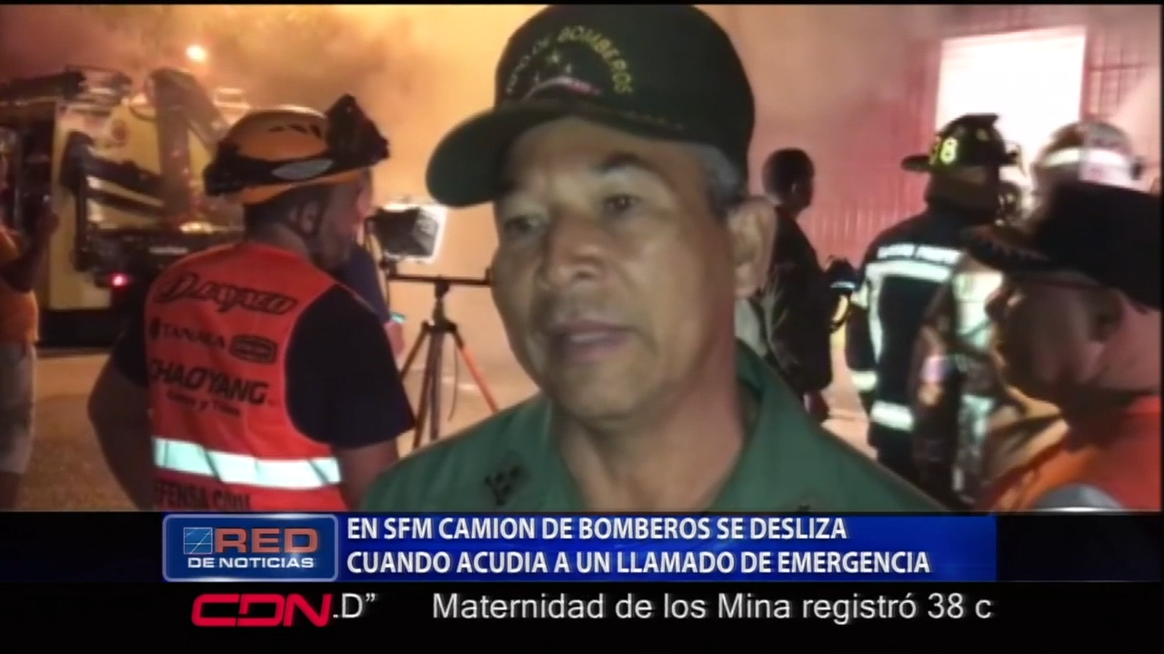 En SFM Camión Cisterna De Bomberos Se Desliza Cuando Acudía A Un Llamado De Emergencia