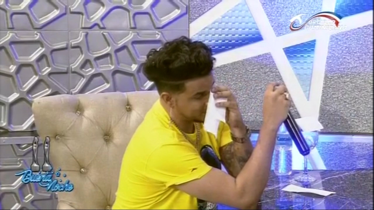 Conmovedora Entrevista Con El Tonto En Buena Noche TV