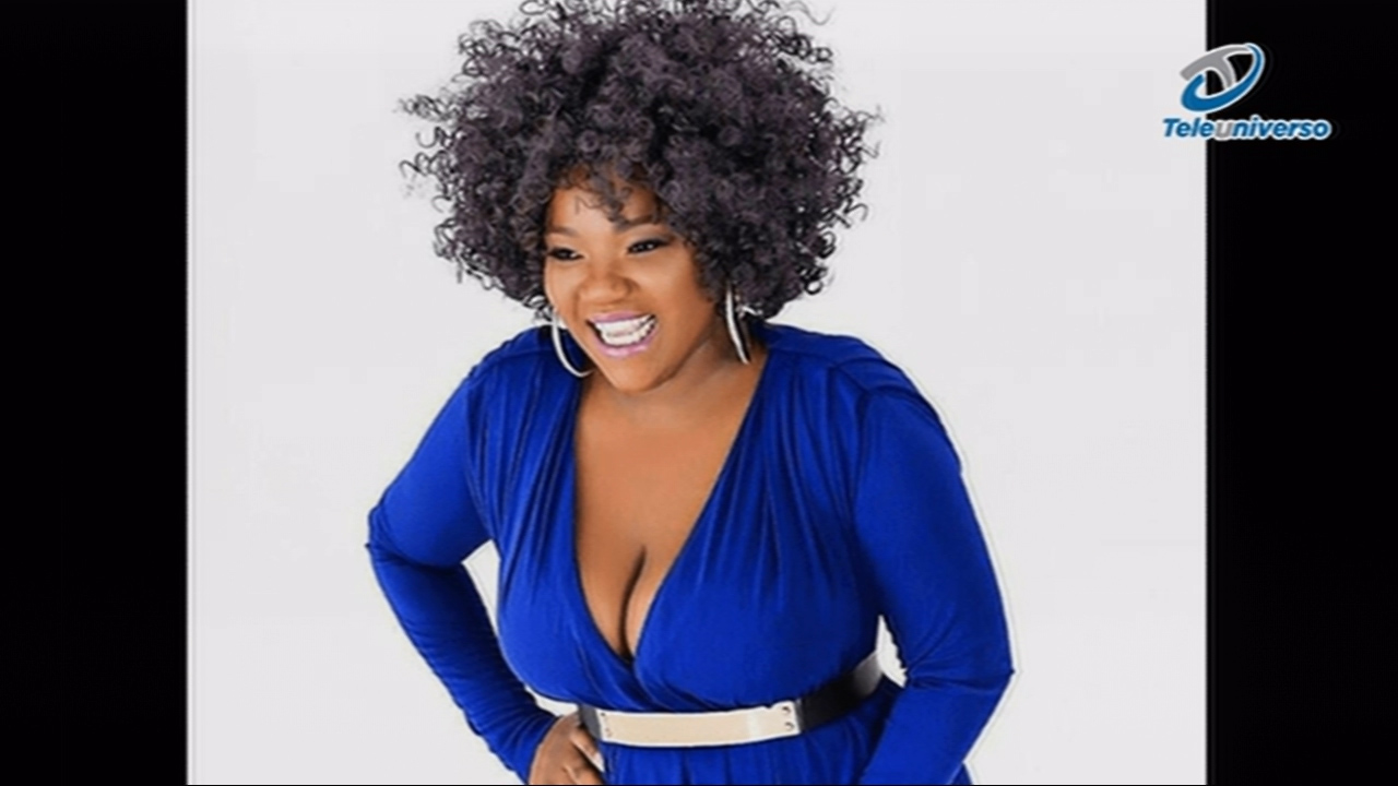 Interesante Entrevista Con La Chikybombom | Buena Noche