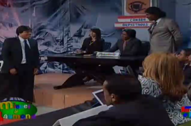 Raymond Y Miguel Presentan: La Cámara De Despistados