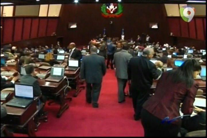 El Lujo De Ser Senador En República Dominicana