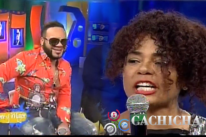 Cheddy García Se Burla Del Atuendo De El Mariachi