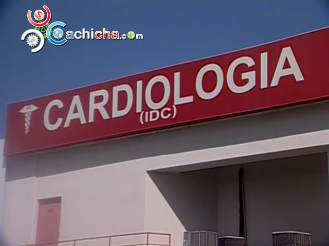 Hombre Vestido De Médico Asalta Centro De Cardiología #Video