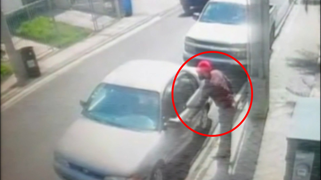 Como Si Se Tratara Del Dueño, Sujeto Se Lleva Este Corolla 95