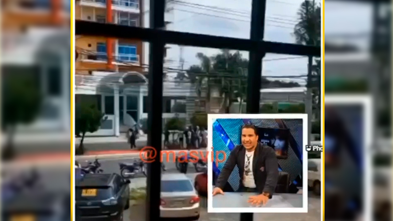 Piquete Frente Al Penthouses Del Maestro Casablanca Exigiendo Bono