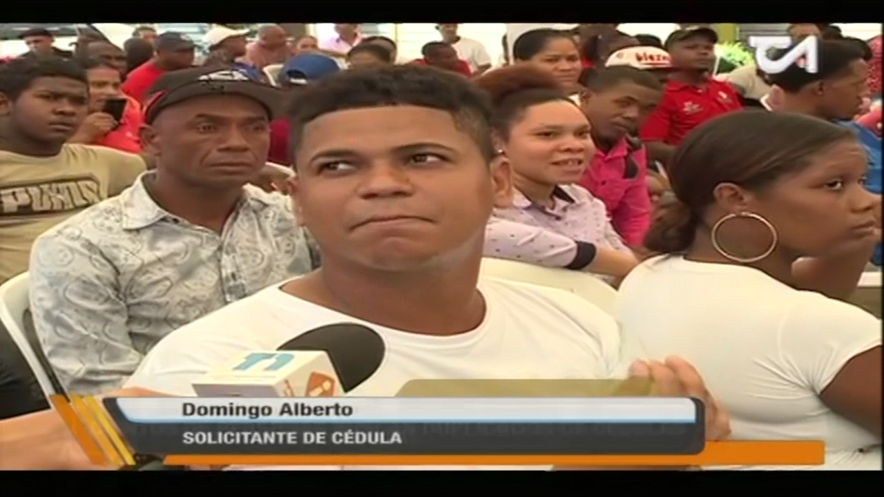 Cientos De Personas Buscan Duplicado De Cédulas