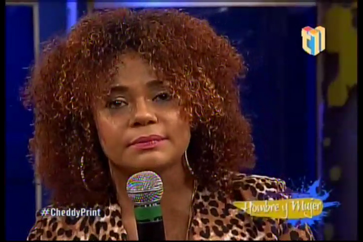 Cheddy García Denuncia Que Le Robarón Su Celular