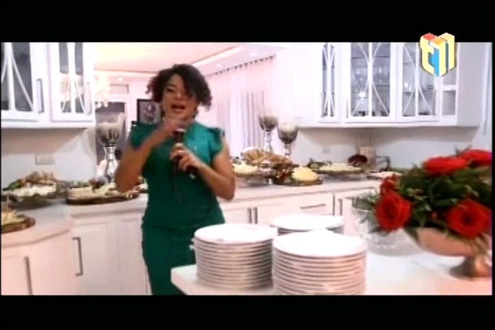 Una Breve Vista Por El Interior De La Nueva Casa De Cheddy García