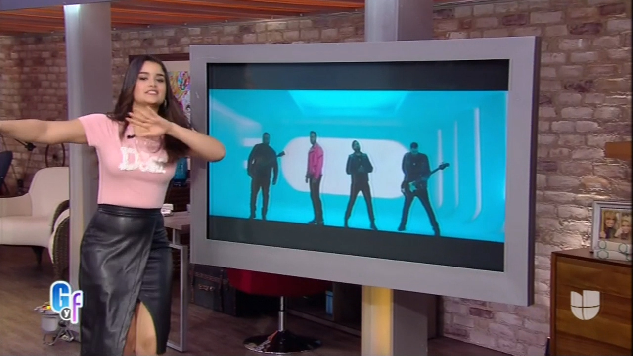 Clarissa Molina Comenta Sobre El Nuevo Sencillo De Aventura