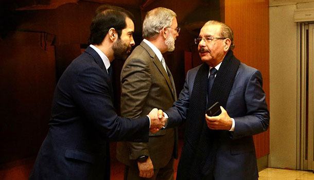 Presidente Medina Llega A Madrid Para Participar En Cumbre Del Cambio Climático