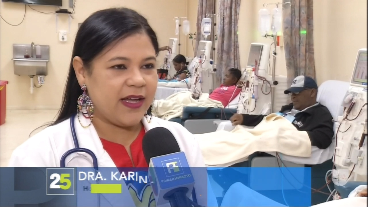 Área De Diálisis Del Hostpital Dr. Ney Arias Lora Al Rito De Daddy Yankee