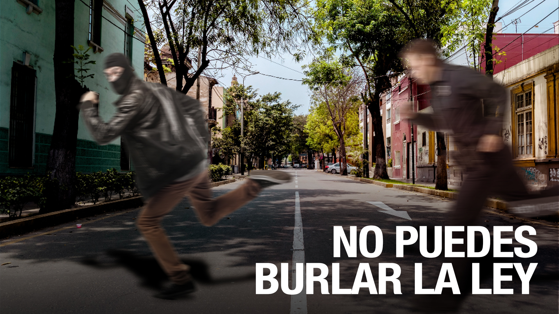 Ladrona De Celulares Tuvo Mala Suerte Al Pasar Por Frente De Esta Policía