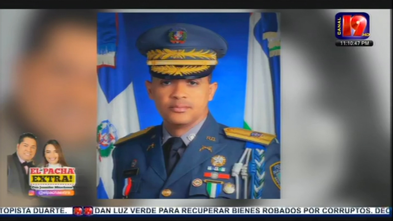 El Pacha Saca La Cara Por Edward Sanchez Director De La Policía Nacional